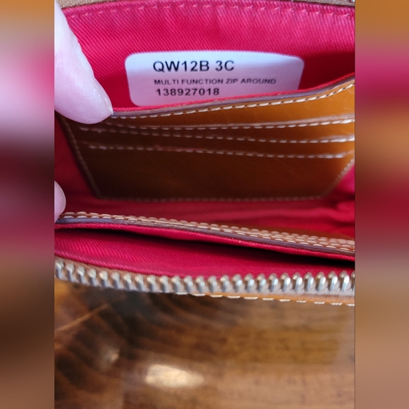 Dooney & Bourke Cream & Honey Zip Around - Picture 4 of 4